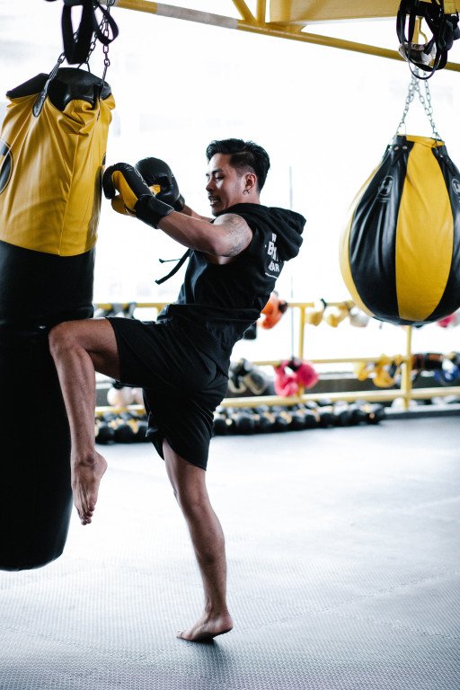 boxing and kickboxing classes